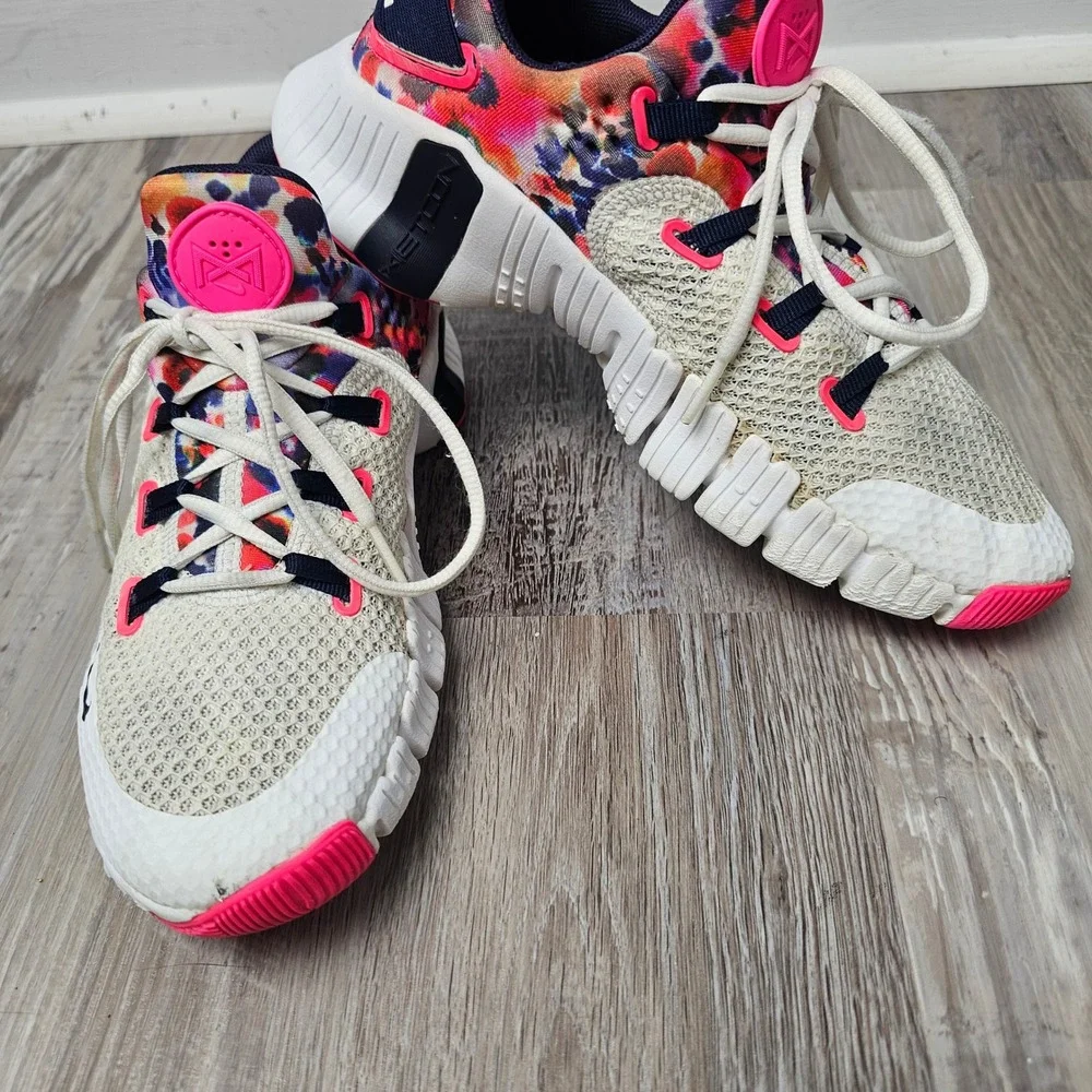 Nike Free Metcon 4 Women Size 8 Training Shoes White Pink Abstract CZ0596-101 - Picture 2 of 12